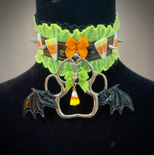 Load image into Gallery viewer, ToeBeanies Green Lace Candy Corn Choker