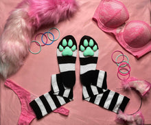 Load image into Gallery viewer, PREORDER CUSTOM COLOR Black &amp; White Striped ToeBeanies